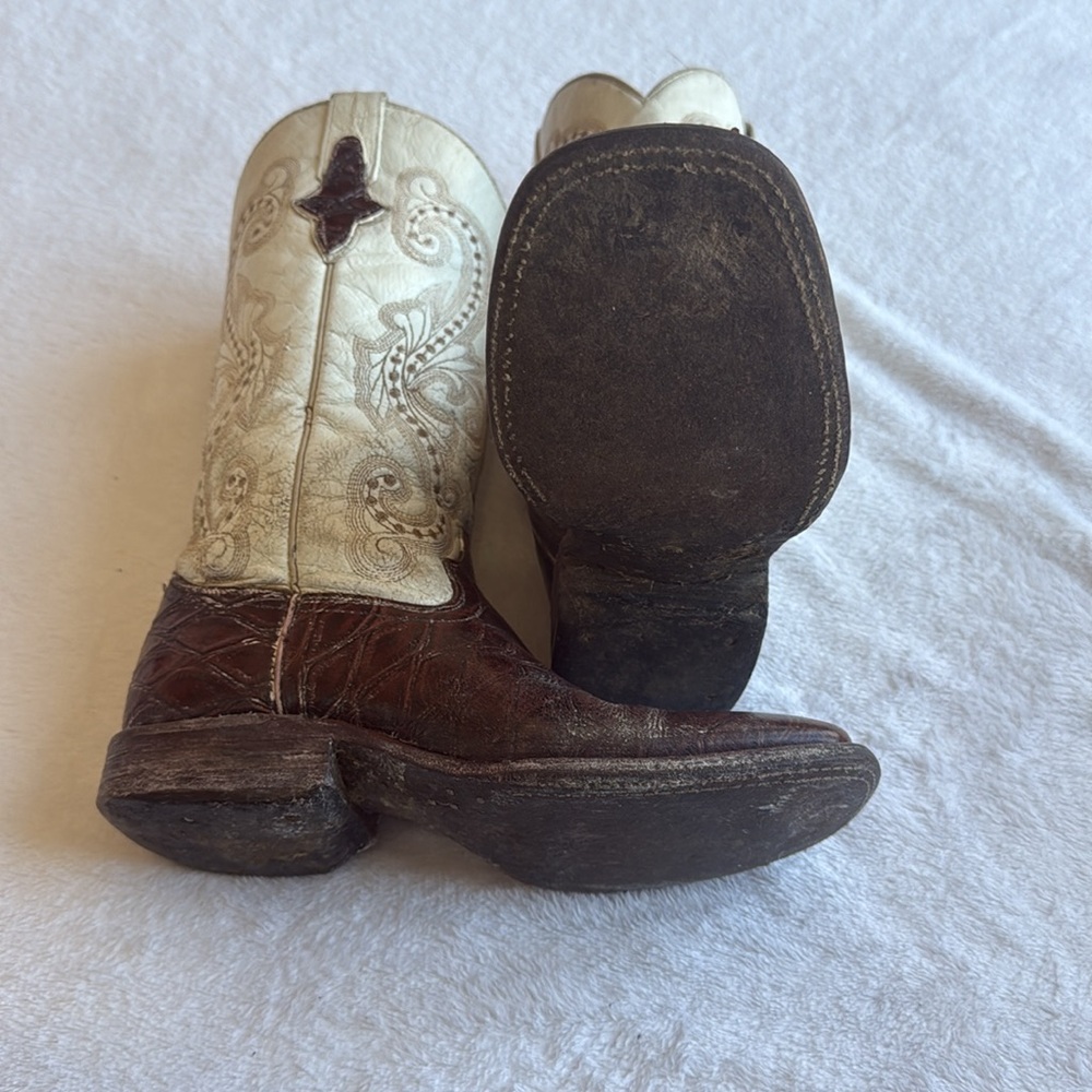 Ferrini Vintage Cowboy Boots - Picture 4 of 5